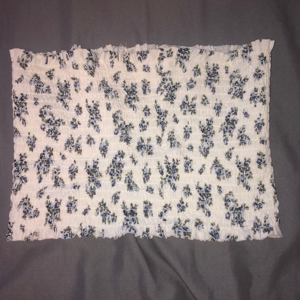 Garage tube top size medium. Never worn.